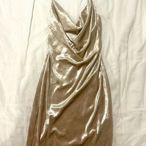 Windsor velvet champagne/light gold mini dress
